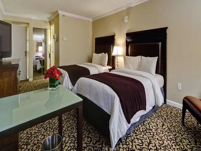 Bella Vista Hotel & Suites Lynchburg Exterior photo